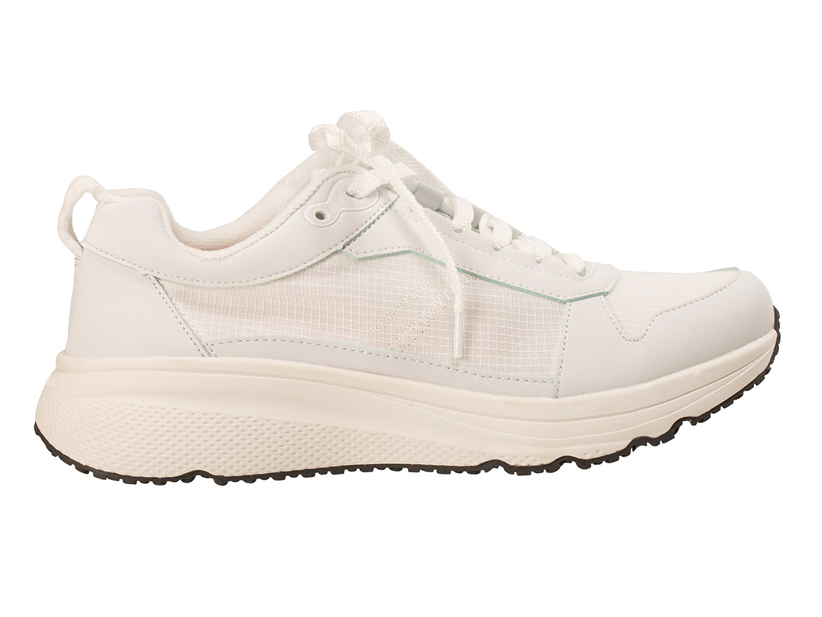 Selene Sneaker